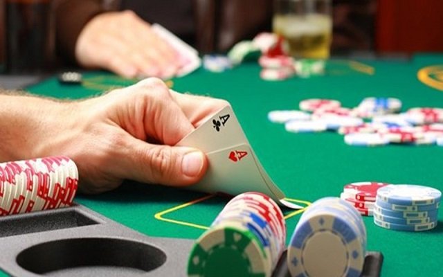 Hướng dẫn cách chơi bài Poker trực tuyến